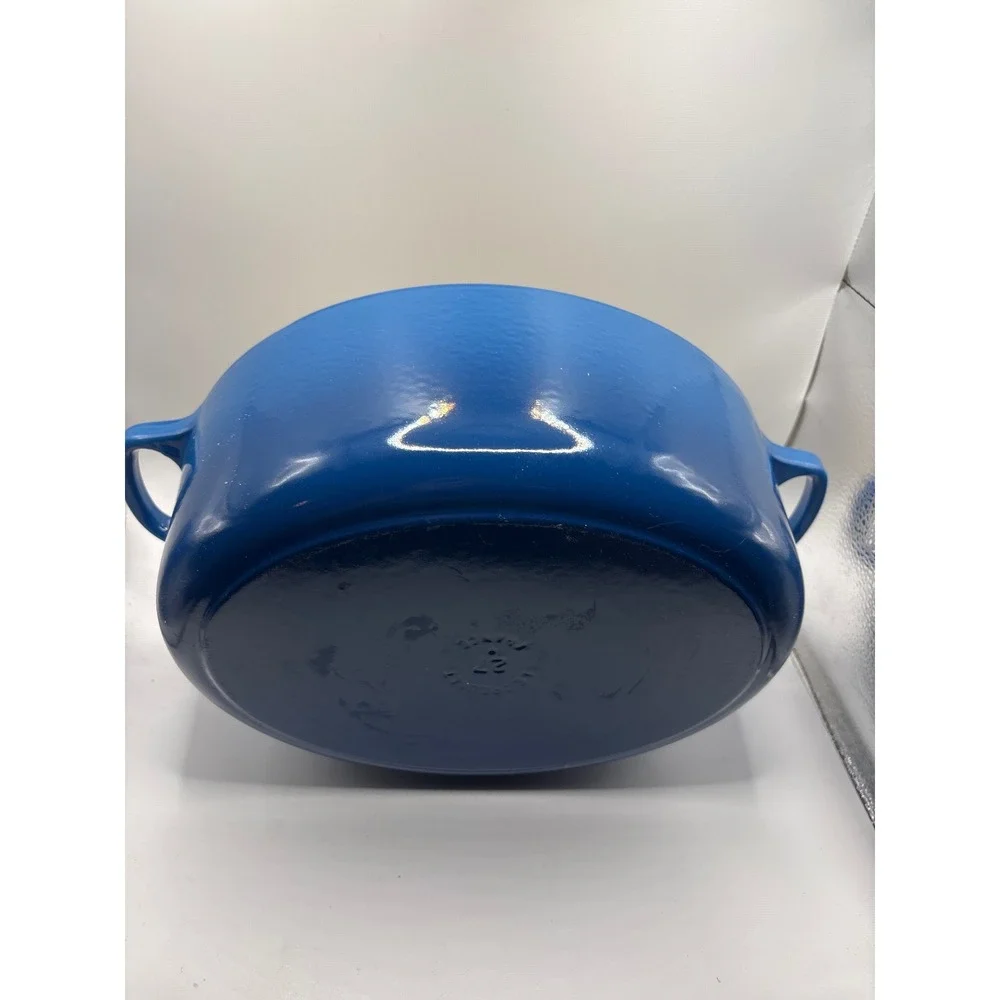 Le Creuset Signature Cast Iron Oval Dutch Oven Marseille Blue 4.25 Qt Size 27